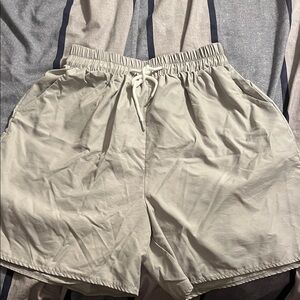 ROMWE Men's Athletic Shorts in Light Gray